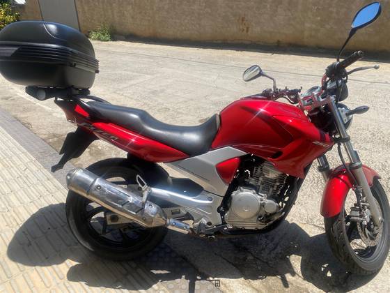 YAMAHA FAZER 250IE LIMITED EDITION 